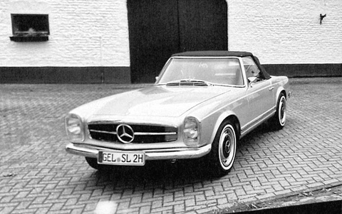 POL-WES: Kamp-Lintfort - Oldtimer während Restaurantbesuch gestohlen - Zeugensuche - Foto: presseportal.de