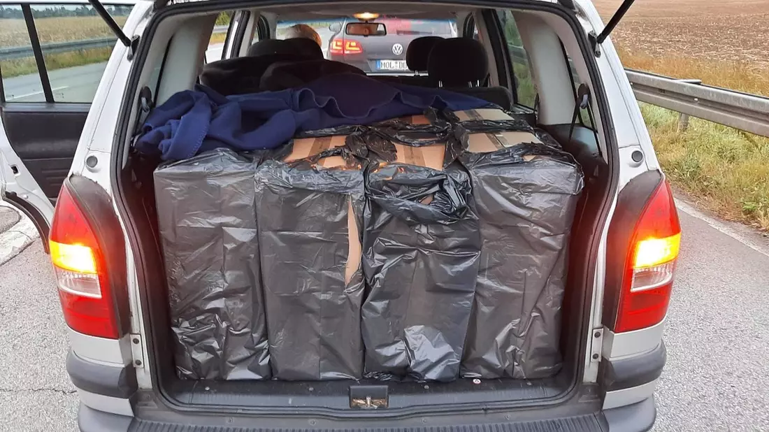 BPOLD-B: Bundespolizei entdeckt über 140.000 unversteuerter Zigaretten - Bild: presseportal.de