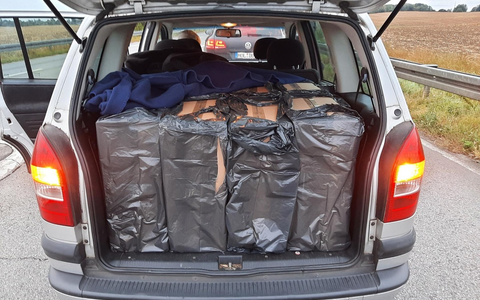 BPOLD-B: Bundespolizei entdeckt über 140.000 unversteuerter Zigaretten - Foto: presseportal.de