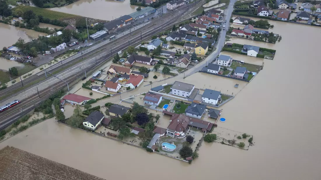Ohne Klimawandel hätte Sturm Boris wohl nicht so gewütet, sagen Experten. - Bild: Trippolt Daniel/BMLV/APA/dpa