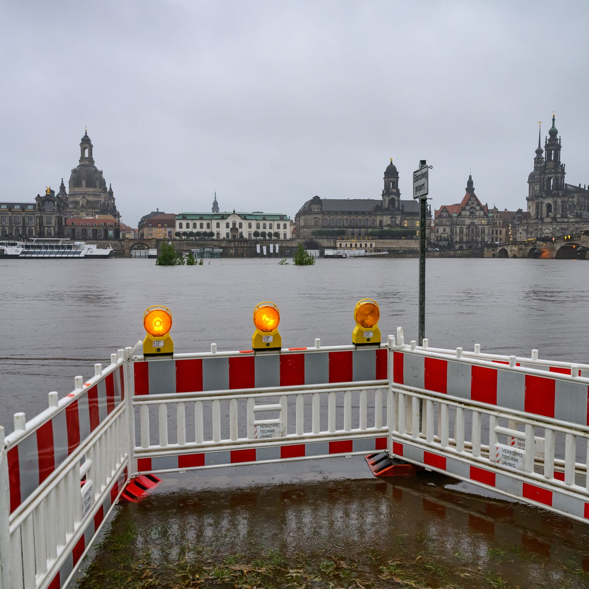 In Sachsen wird das Hochwasser laut Umweltminister vergleichsweise glimpflich verlaufen. - Foto: Robert Michael/dpa