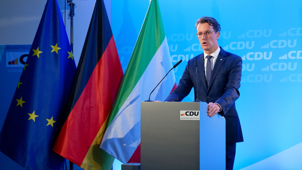 NRW-Ministerpräsident Hendrik Wüst (CDU) unterstützt Friedrich Merz als Kanzlerkandidaten der Union.  - Foto: Henning Kaiser/dpa