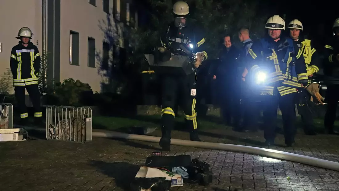 FW LK Neunkirchen: Feuerwehr hat Akku-Brand schnell unter Kontrolle - Bild: presseportal.de