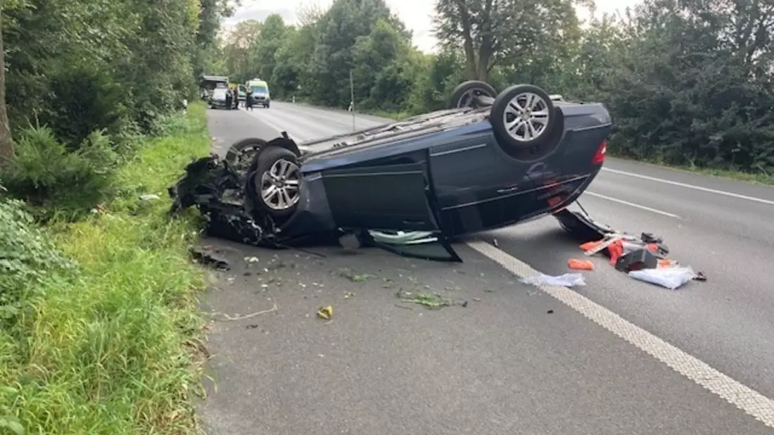 POL-BO: Verkehrsunfall - Fahzeug überschlägt sich - Bild: presseportal.de