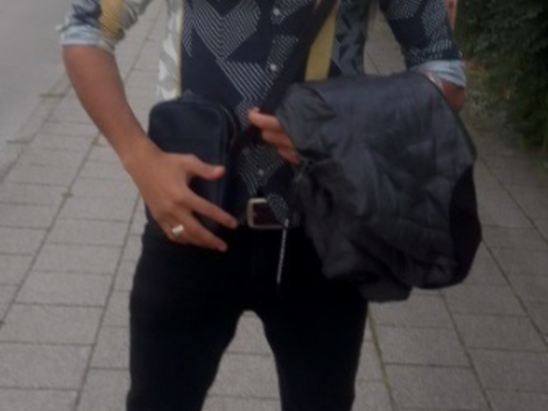 POL-HH: 240917-1.Öffentlichkeitsfahndung mit Lichtbildern nach tödlichem Balkonsturz in Hamburg-Eilbek - Foto: presseportal.de