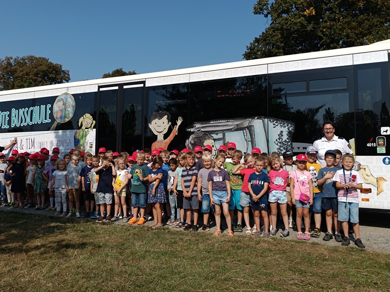 POL-HST: Schulwegsicherheit mithilfe der Busschule - Foto: presseportal.de
