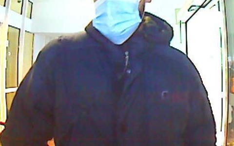 POL-NK: Öffentlichkeitsfahndung nach einem Täter nach Verdacht des Betruges - Foto: presseportal.de