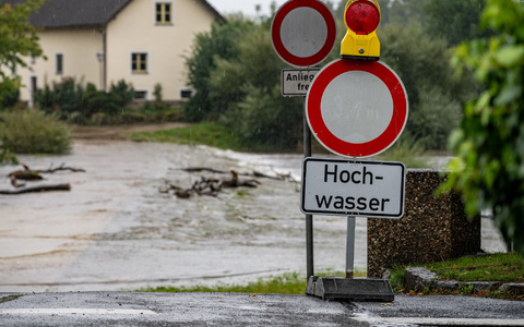 In Bayern hat der Dauerregen nachgelassen. - Foto: Armin Weigel/dpa