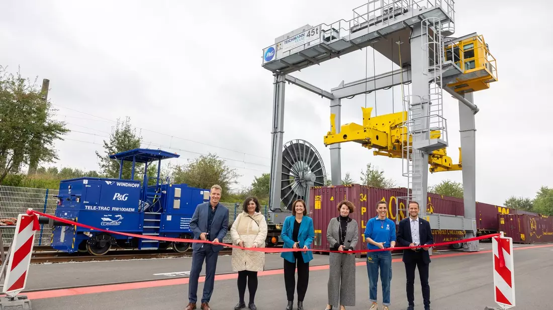 Eröffnung des Kombiverkehrsterminals bei P&G in Crailsheim - Bild: presseportal.de