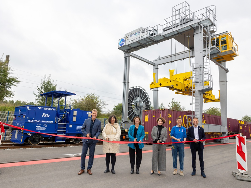 Eröffnung des Kombiverkehrsterminals bei P&G in Crailsheim - Foto: presseportal.de