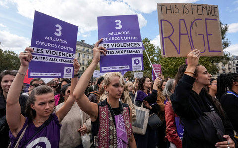 Der spektakuläre Missbrauchsprozess in Avignon hat zu frankreichweiten Demonstrationen gegen sexuelle Gewalt gegen Frauen geführt. - Foto: Michel Euler/AP