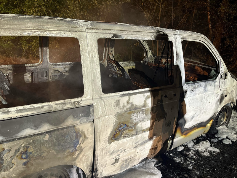 POL-DU: Rumeln-Kaldenhausen: Transporter in Brand gesetzt - Zeugen gesucht - Foto: presseportal.de