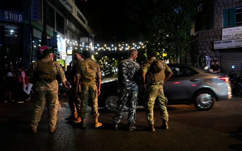 Durch die Explosionen wurden im Libanon Tausende Menschen verletzt.   - Foto: Hassan Ammar/AP/dpa