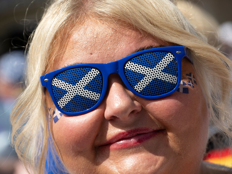 In Umfragen liegen Befürworter und Gegner einer Unabhängigkeit weiterhin etwa gleichauf. (Archivbild) - Foto: Stefan Puchner/dpa