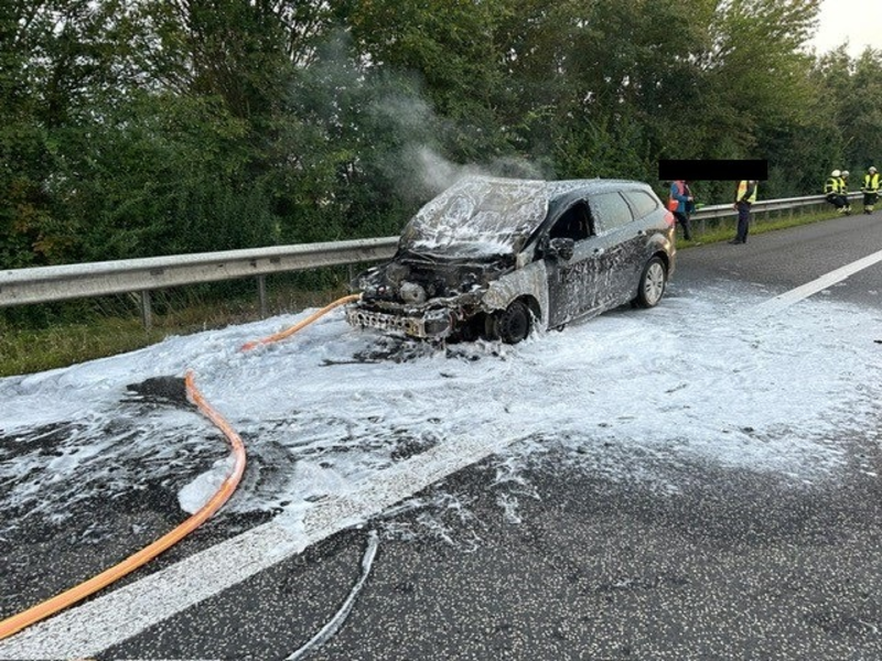 POL-VDKO: Abschlussmeldung zu PKW Brand auf der A48 - Foto: presseportal.de