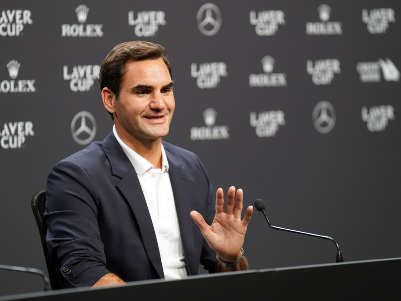 Roger Federer beschreibt das Spiel von Tennisprofi Alexander Zverev als zu passiv. - Foto: James Manning/PA Wire/dpa