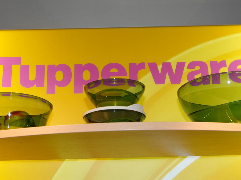Die Traditionsmarke Tupperware ist pleite. - Foto: Hermann J. Knippertz/AP/dpa