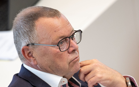 Harte Töne von Brandenburgs Innenminister Michael Stübgen vor der Landtagswahl - Foto: Hannes P Albert/dpa