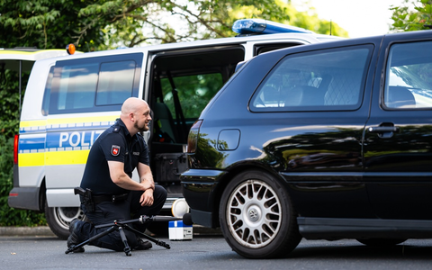 POL-LG: ++ Tuning-Talk mit der AG Poser - Sa. 28.09.24 - 17 - 20 Uhr im Rahmen des 3. CCS.Meet Tuningtreffenns in Dannenberg ++ Polizeibeamte bieten lockere Fachgespräche, Beratung und ... - Foto: presseportal.de