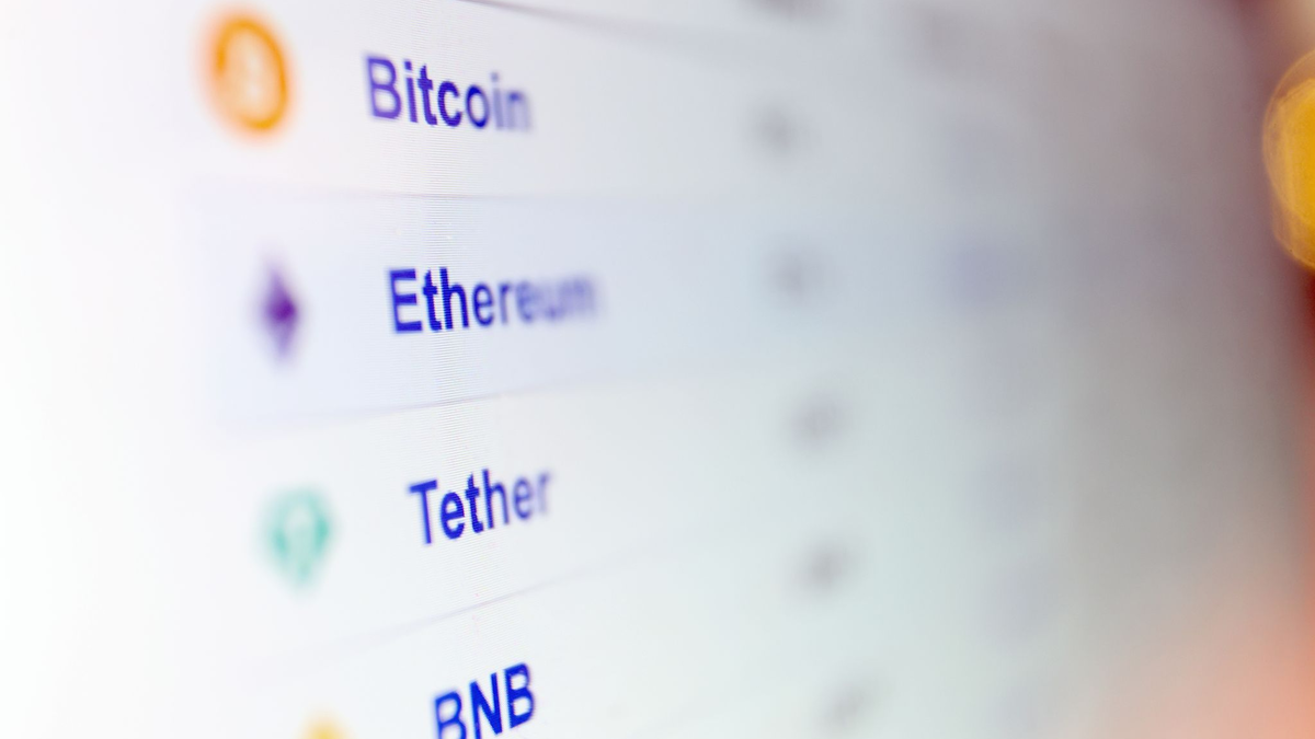 Die Commerzbank will Firmenkunden den Einstieg ins Geschäft mit Kryptowährungen ermöglichen. - Foto: Karl-Josef Hildenbrand/dpa