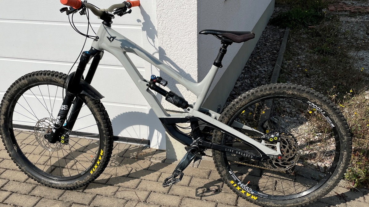 LPI-J: Gestohlenes Fahrrad an rechtmäßigen Eigentümer übergeben - Polizei sucht Besitzer eines weiteren Fahrrades - Foto: presseportal.de