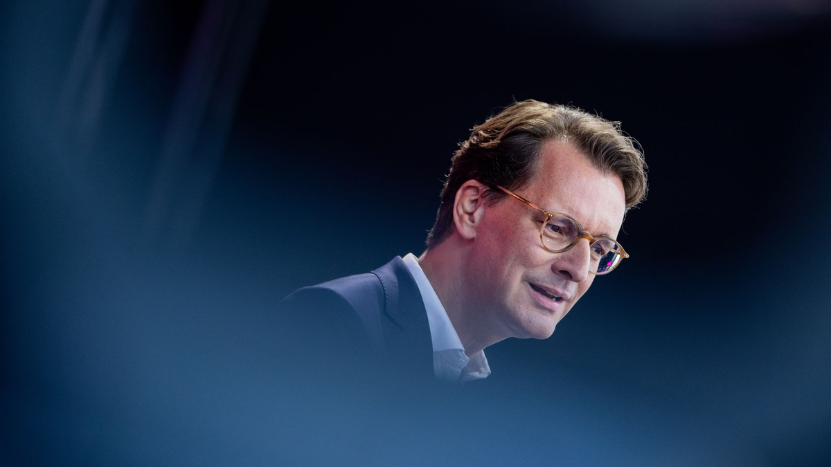 Wüst rät Union zu neuem Stil. (Archivbild) - Foto: Rolf Vennenbernd/dpa