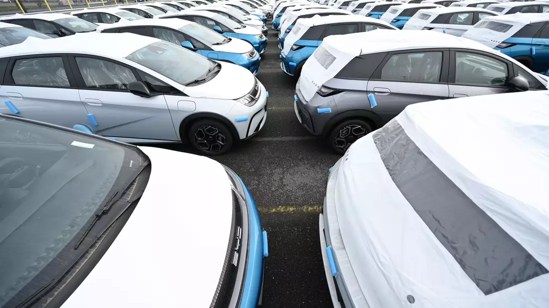 EU-Staaten machen Weg für Auto-Zölle frei. (Archivbild)  - Bild: Lars Penning/dpa