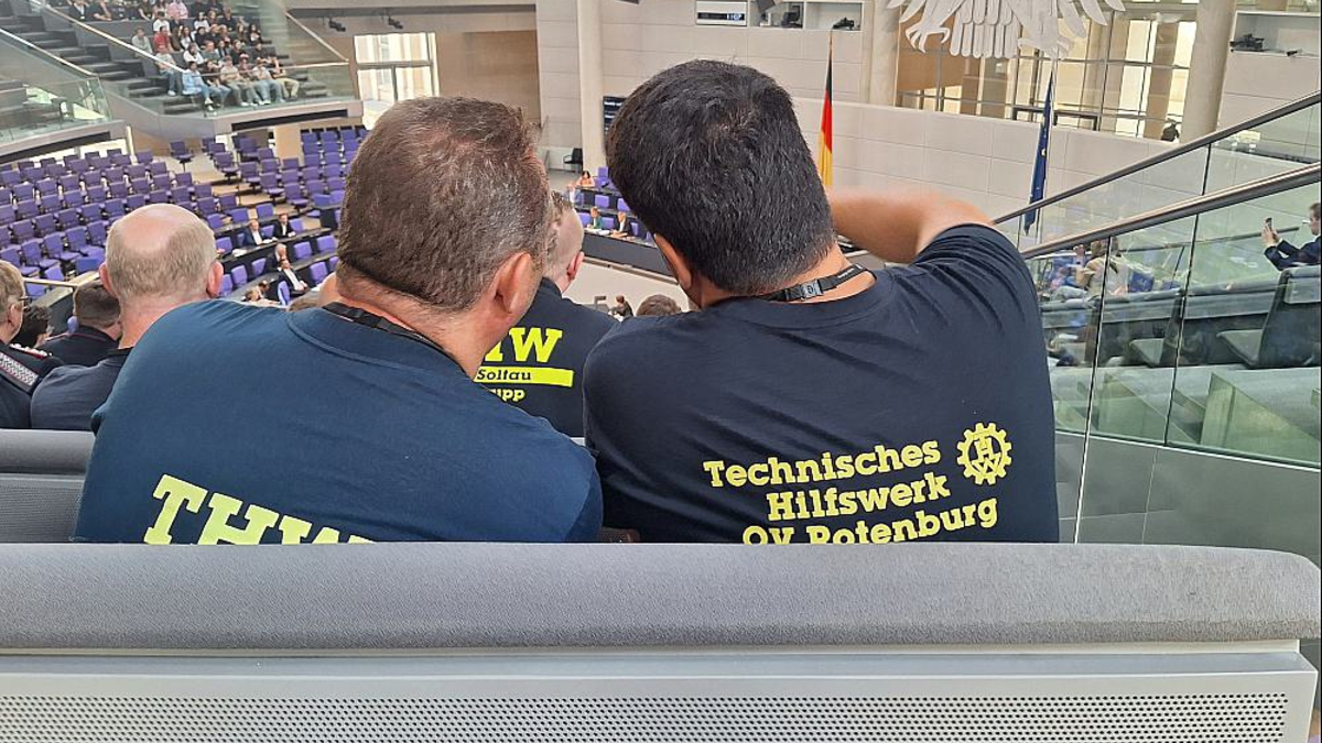 THW-Mitglieder im Bundestag (Archiv) - Foto: über dts Nachrichtenagentur