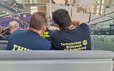 THW-Mitglieder im Bundestag (Archiv) - Foto: über dts Nachrichtenagentur