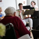 Der Nordbayerische Musikbund nutzt die Kraft der Musik, um Menschen mit Demenz und ihre Angehörigen zu erreichen.  - Foto: Monika Feldmeier/Nordbayerischer Musikbund/dpa