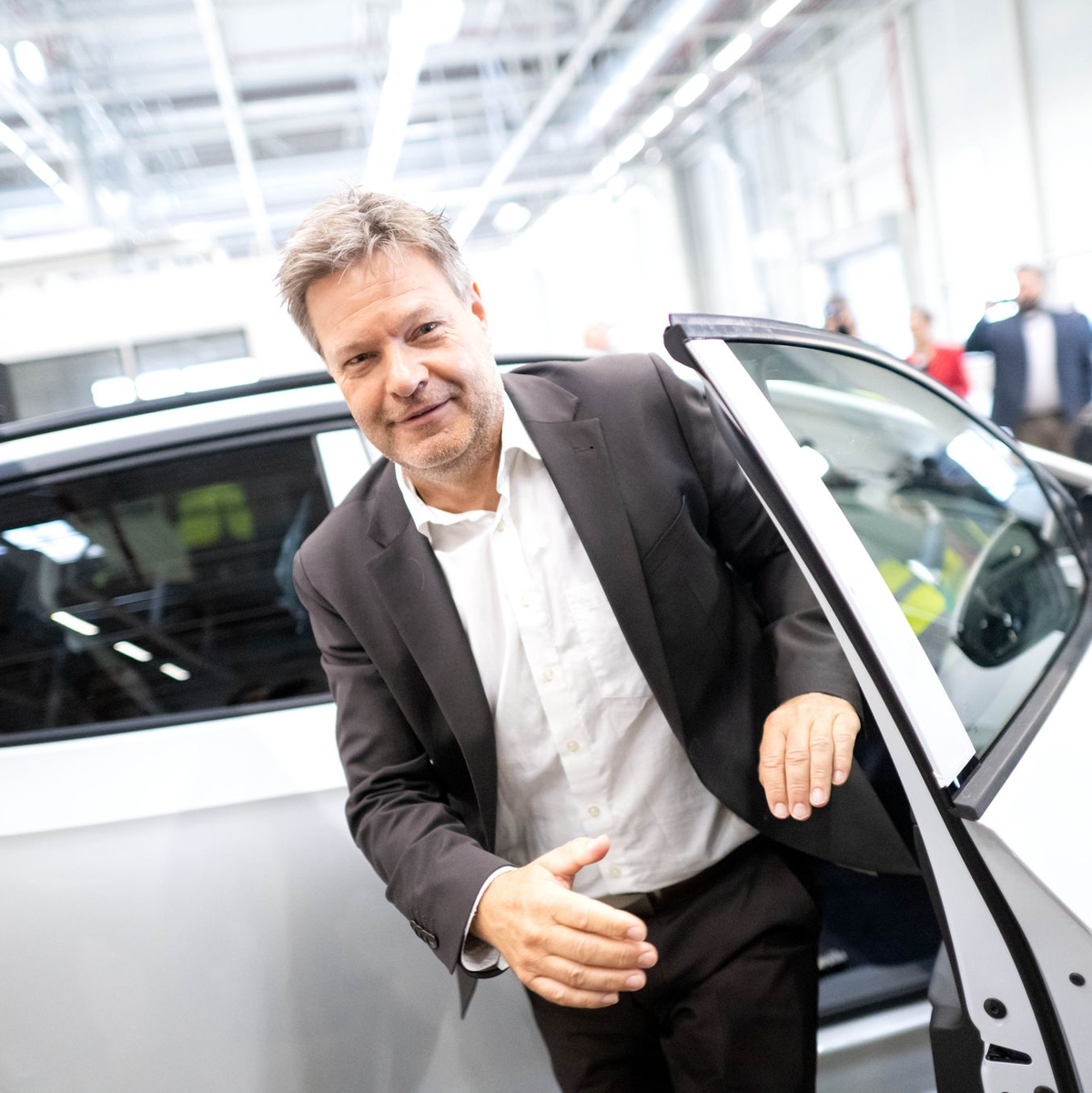 Will die Autokonjunktur wieder ankurbeln: Wirtschaftsminister Habeck (Archivbild) - Foto: Sina Schuldt/dpa