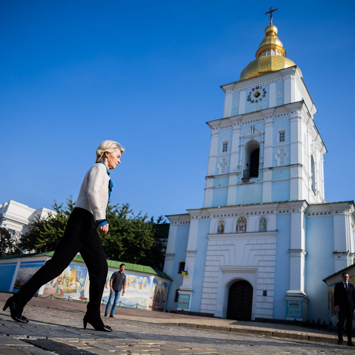 Der ukrainische Präsidenten Selensky dringt schon länger auf die Hilfen für sein Land. - Foto: Christoph Soeder/dpa-ENR-Pool/dpa