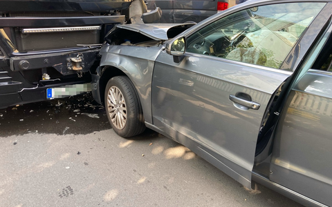 POL-ME: Audi kollidiert mit Lkw - Eine Schwerverletzte - Haan - 2409070 - Foto: presseportal.de