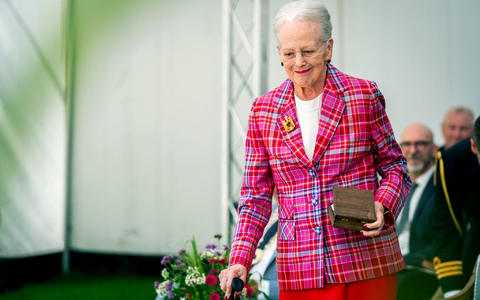 Die frühere Monarchin wird in den kommenden Monaten eine Halskrause tragen müssen. (Archivbild) - Foto: Ida Marie Odgaard/Ritzau Scanpix Foto/AP/dpa Die frühere Monarchin wird in den kommenden Monaten eine Halskrause tragen müssen. (Archivbild) - Foto: Ida Marie Odgaard/Ritzau Scanpix Foto/AP/dpa