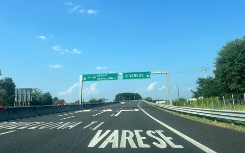 Die Autostrada zwischen Mailand und Varese war die erste moderne Autobahn der Welt. - Foto: Christoph Sator/dpa