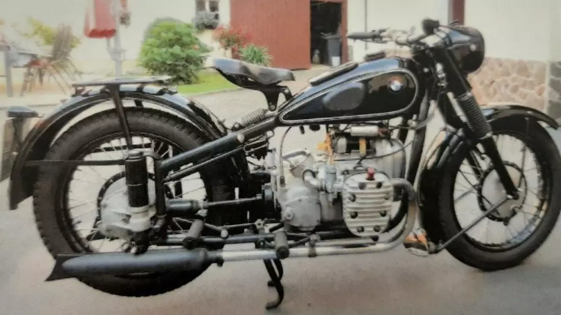 LPI-SLF: Historisches Motorrad entwendet - Bild: presseportal.de