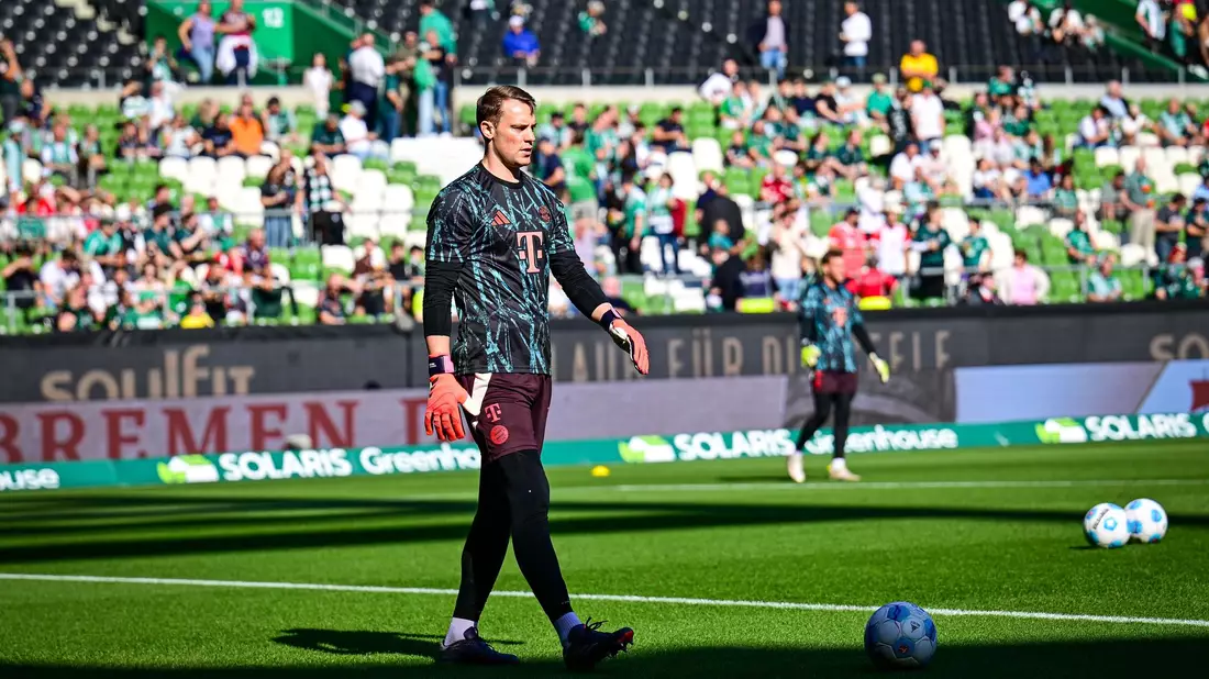 Manuel Neuer musste in Bremen nach dem Aufwärmen doch passen. - Bild: Sina Schuldt/dpa