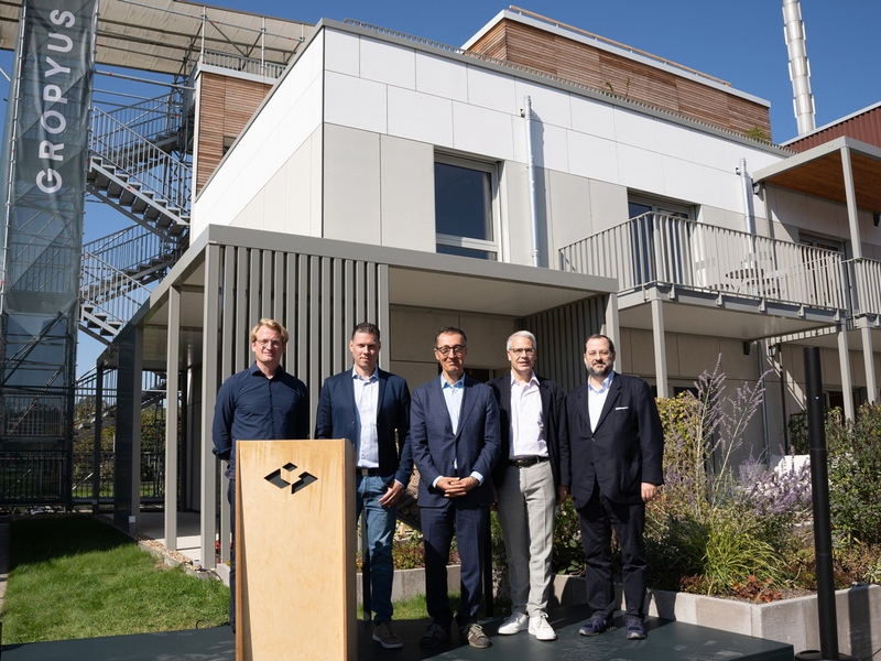 Landwirtschaftsminister Özdemir besucht GROPYUS‘ Smart Factory in Richen in Baden-Württemberg - Foto: presseportal.de