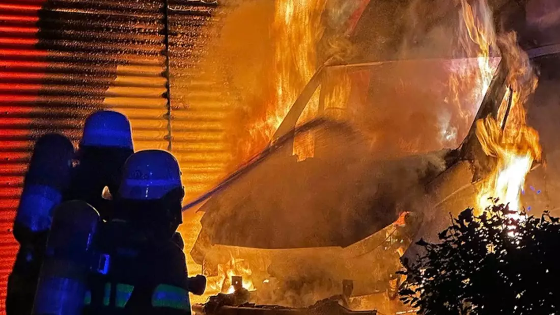 FW-M: Brandserie im nördlichen Stadtgebiet (Am Hart / Euro-Industriepark) - Bild: presseportal.de