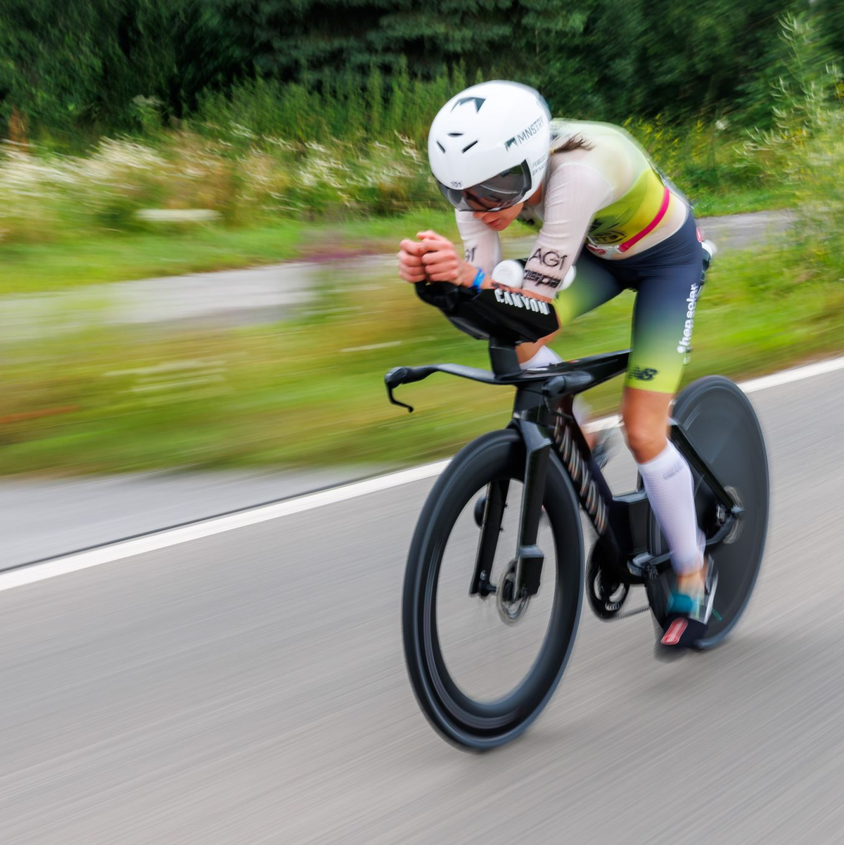 Laura Philipp gewinnt zum ersten Mal die Ironman-WM. - Foto: Daniel Karmann/dpa
