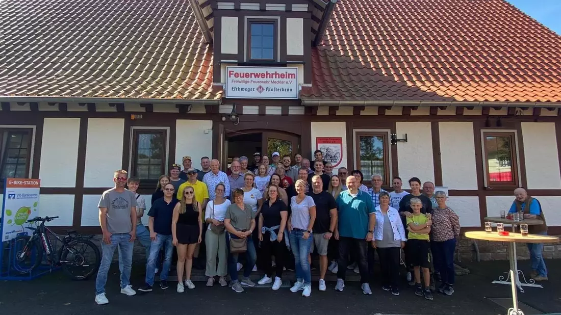 FW Leichlingen: 50-jährige Partnerschaft der Feuerwehren in Witzhelden und Mecklar - Bild: presseportal.de