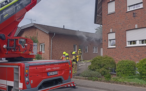 FW Gangelt: Kellerbrand unterbricht die Jubiläumsfeiern in Gangelt - Foto: presseportal.de