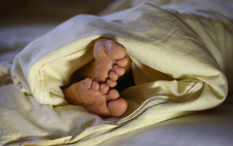 Endlich wieder einrollen in dicke Bettdecken. (Symbolbild) - Foto: Karl-Josef Hildenbrand/dpa