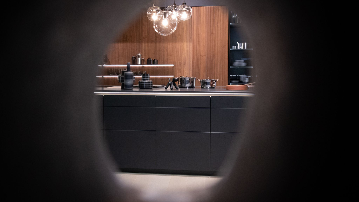 Der Gesamt-Umsatz der deutschen Küchenmöbelhersteller ist zuletzt eingebrochen. - Foto: Friso Gentsch/dpa