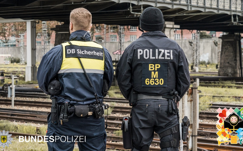 Bundespolizeidirektion München: Gefährlicher Eingriff in den Bahnverkehr / Wiesnbesucher betritt Gleise zum Urinieren - Foto: presseportal.de
