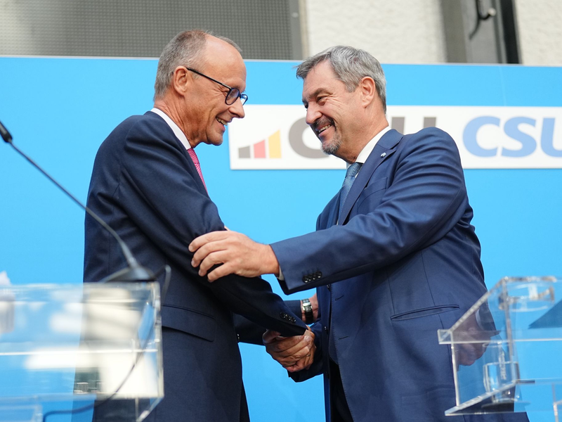 Die CSU-Spitze hat sich geschlossen hinter CDU-Chef Merz gestellt. (Archivbild) - Foto: Kay Nietfeld/dpa