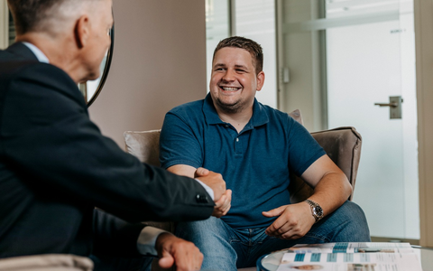 Der größte Fehler in der Kaufpreisverhandlung: Fabian Zamzau von der Otter Consult GmbH erklärt, warum das persönliche Gespräch beim Unternehmensverkauf mehr als nur eine Formalität darstellt - Foto: presseportal.de