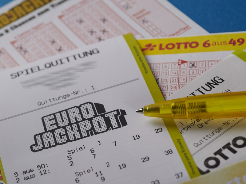Millionentreffer bei Eurojackpot und LOTTO 6aus49 / Einzelgewinner im Rhein-Kreis Neuss und Spielgemeinschaft in NRW erhalten siebenstellige Gewinne - Foto: presseportal.de