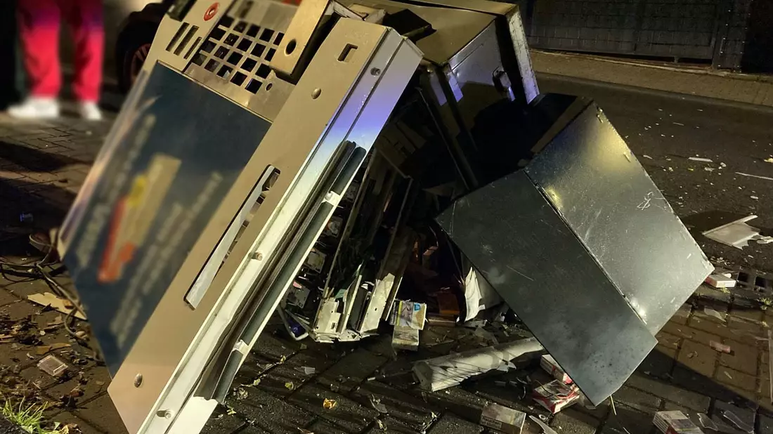 POL-REK: 240923-2: Zigarettenautomat aufgesprengt - Bild: presseportal.de