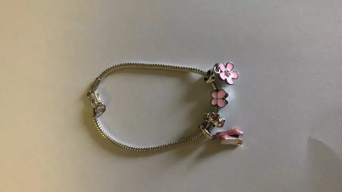 POL-OS: Osnabrück: Polizei sucht Besitzer eines Pandora-Armbands - Bild: presseportal.de